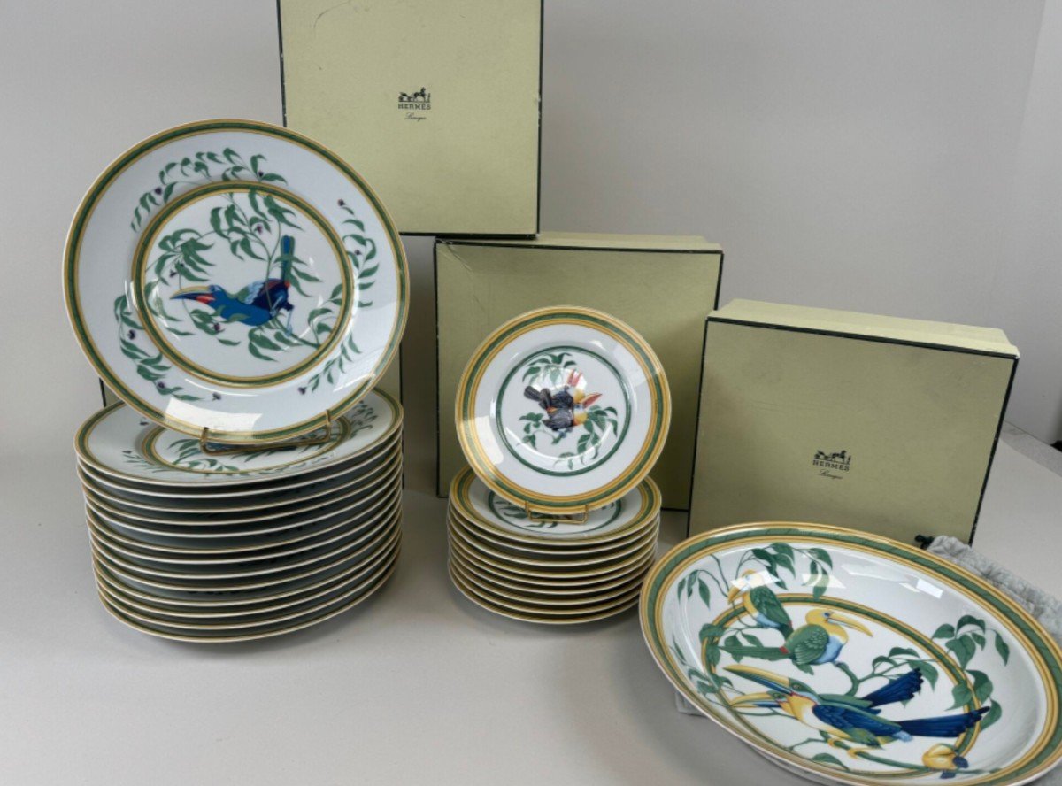Partie De Service Hermès Modèle Toucan, Limoge, Porcelaine