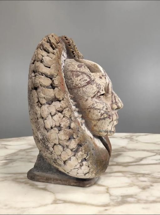 Gaelle Weissberg (born In 1960), Indigenous Face-photo-2