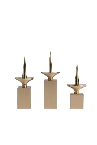 Set Of 3 Candlesticks In Gilt Brass. Contemporary Work. Ls5958172t