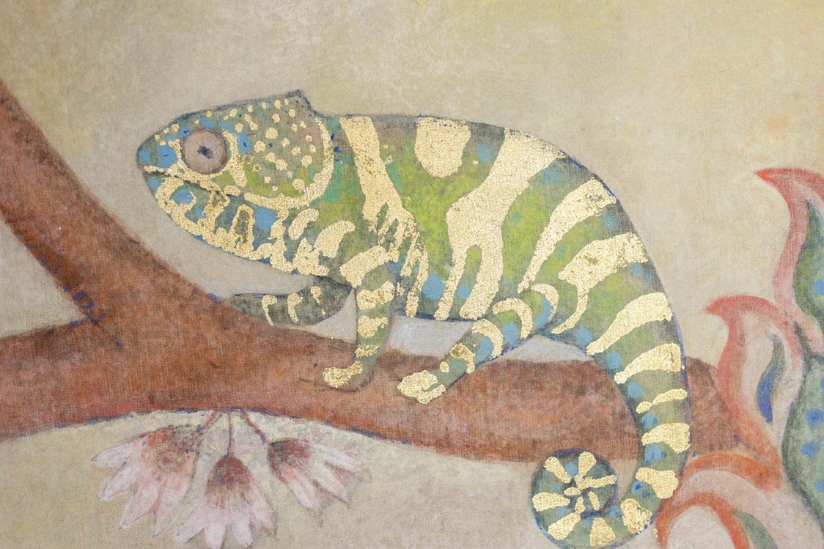 Painted Canvas Representing A Chameleon. Contemporary Work.-photo-2