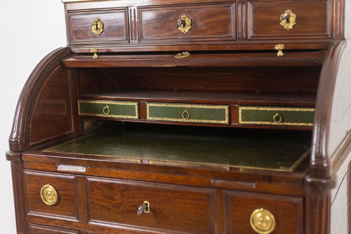 Desk – Or Secretary, Cylinder, Mahogany. Late 18th Century Period.-photo-4