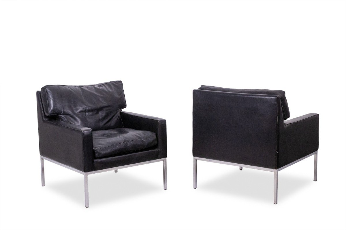 Paire De Fauteuils En Cuir Noir Et Métal Chromé. Années 1970. Ls61441453j