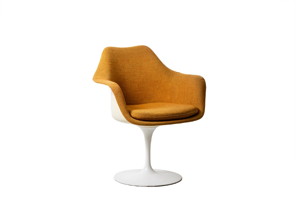 Eero Saarinen pour Knoll. Fauteuil 'Tulipe' jaune safran. Circa 1960-70 LS6555609P