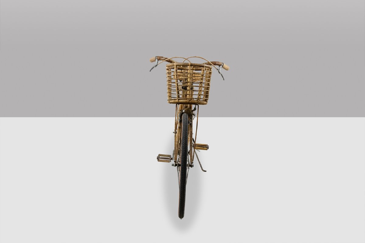 Vélo habillé de bambou et de rotin. Travail artisanal des années 1970. LS6631358-photo-4