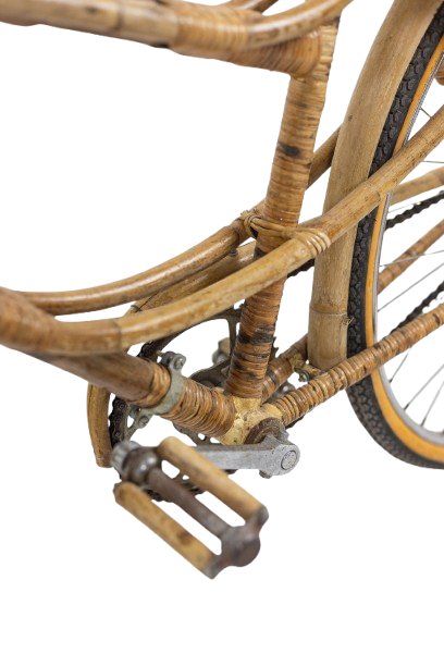 Vélo habillé de bambou et de rotin. Travail artisanal des années 1970. LS6631358-photo-5