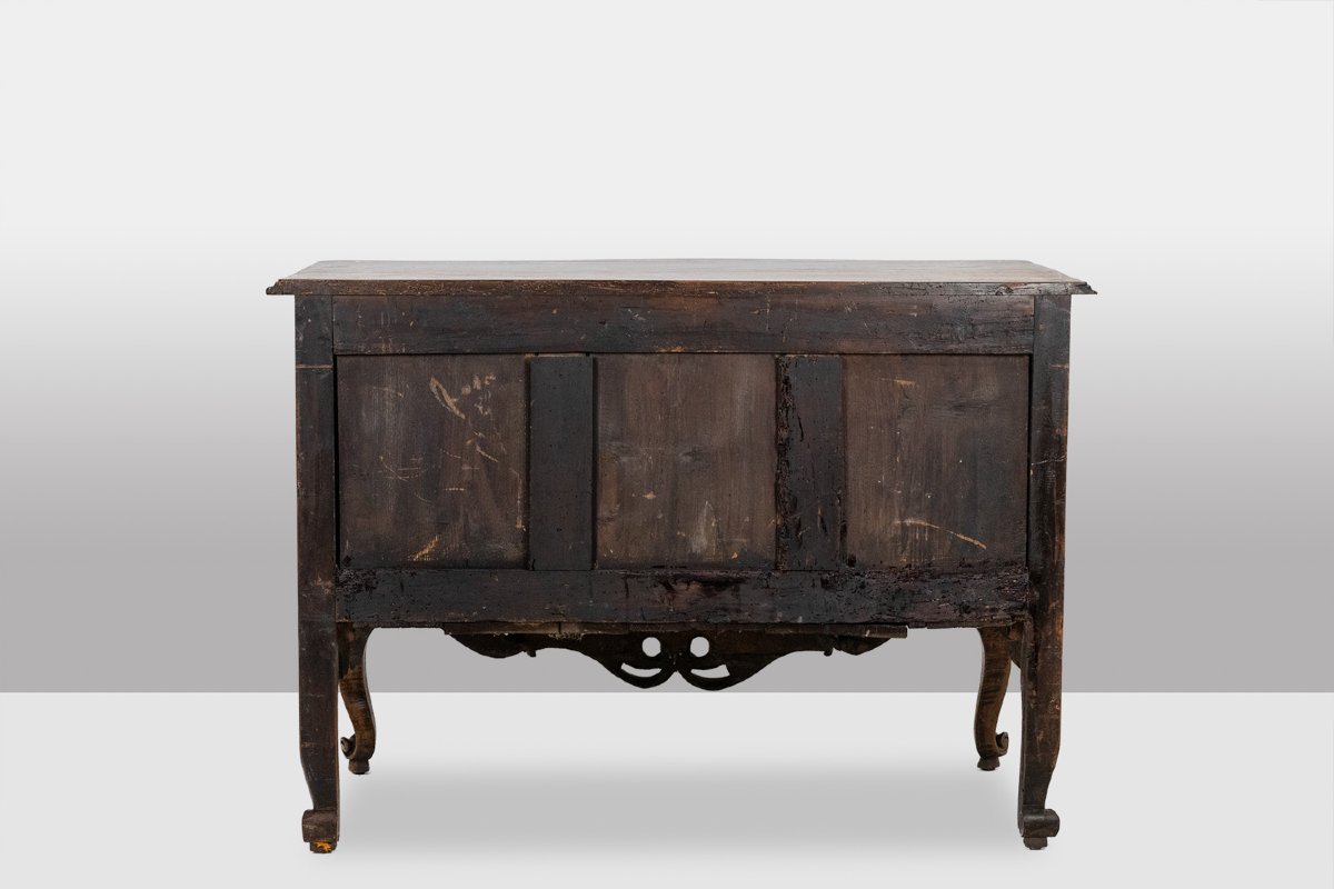 Commode galbée, dite nîmoise, en noyer, à 2 tiroirs. XVIIIe siècle. LS5422802-photo-7