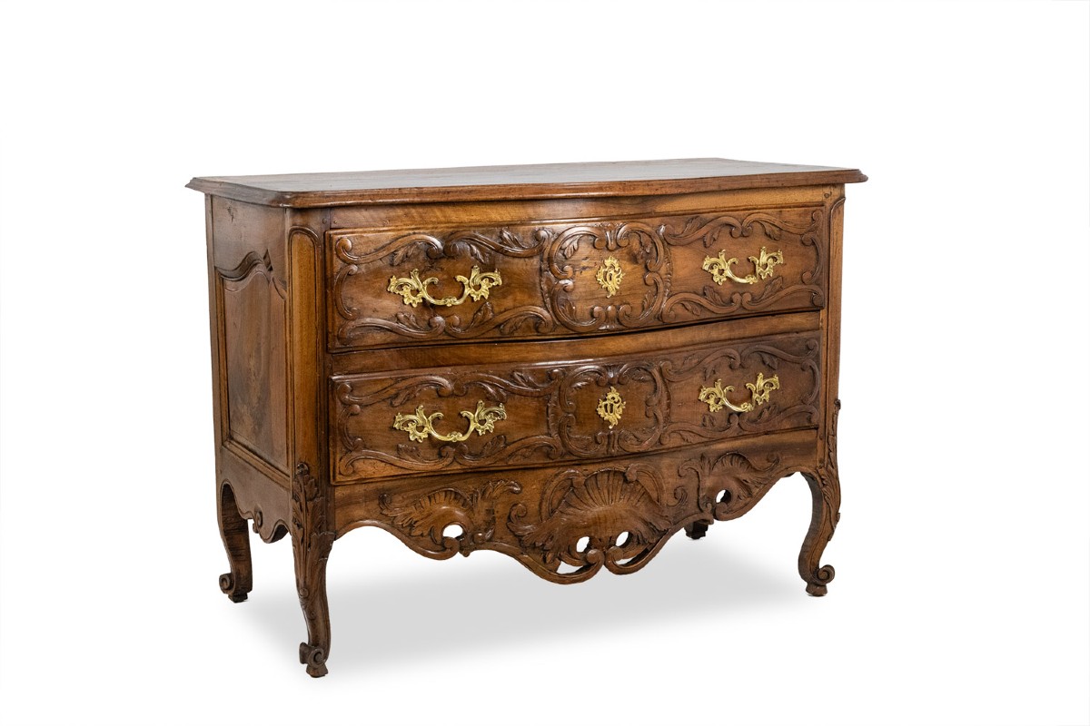 Commode galbée, dite nîmoise, en noyer, à 2 tiroirs. XVIIIe siècle. LS5422802