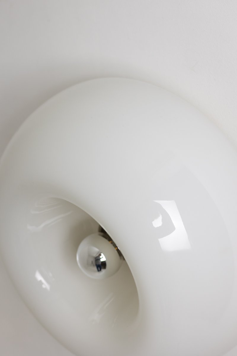 Castiglioni. Paire d’appliques en verre opalin. 20e siècle. LS6691609M-photo-3