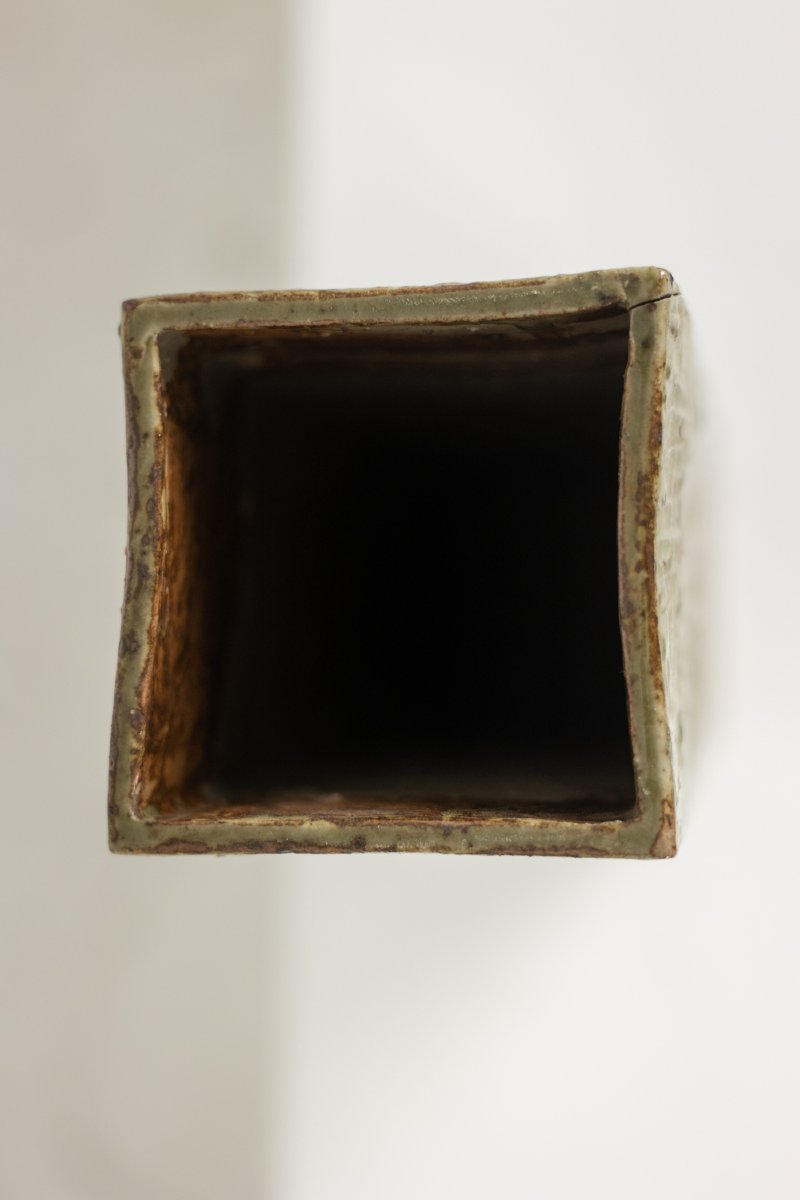 Brutalist-style Stoneware Vase With Plant Decoration. 1970s. Ls6708b-photo-1