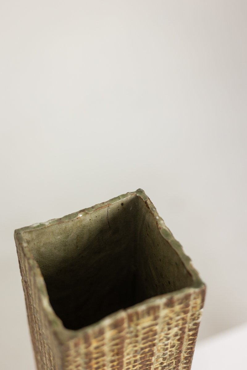 Vase de style Brutaliste en grès, à décor végétal. Année 1977. LS6708C-photo-2