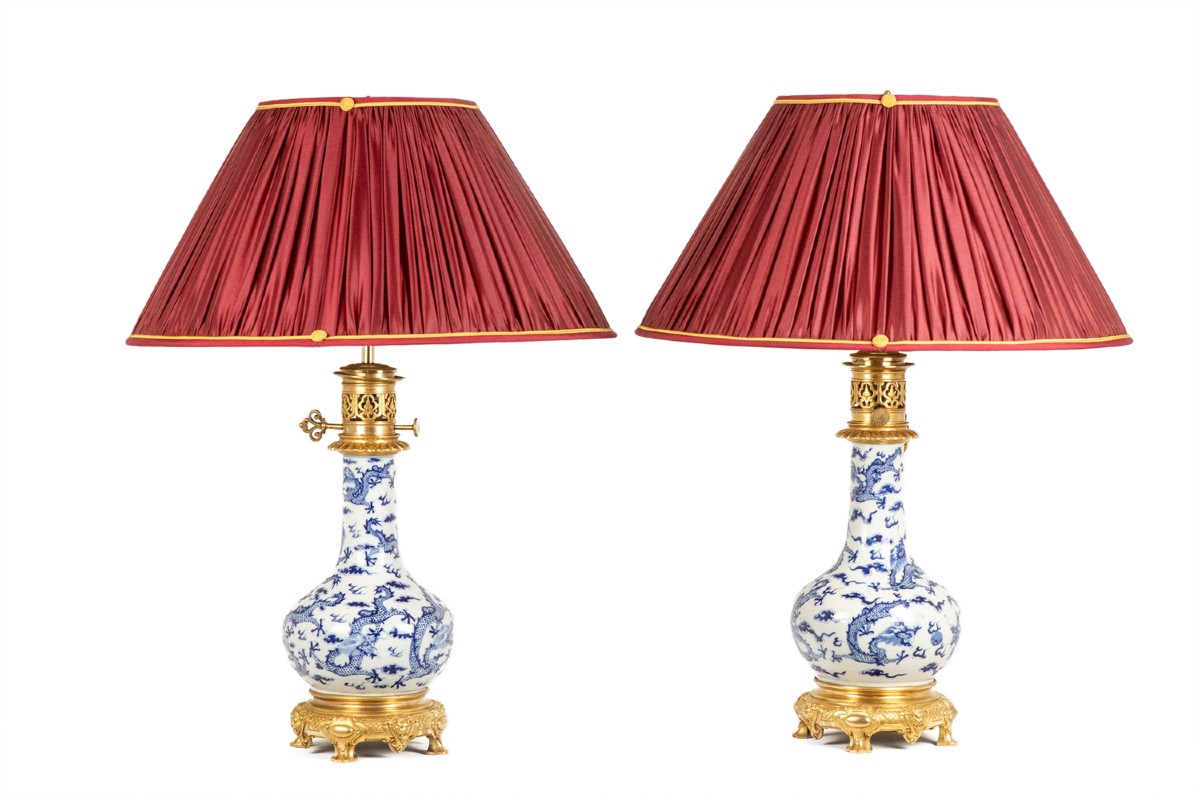 Paire de lampes en porcelaine décor dragon, bronze doré. Circa 1880 LS6682