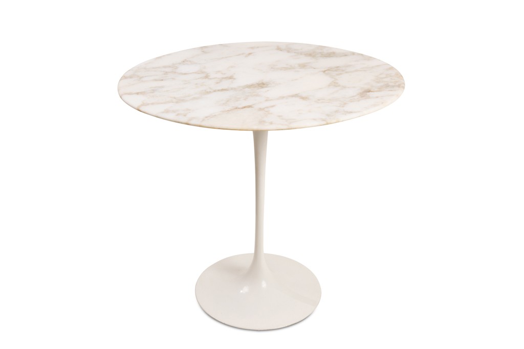 Eero Saarinen, For Knoll International. Oval “tulip” Side Table. Circa 1950 Ls6752605