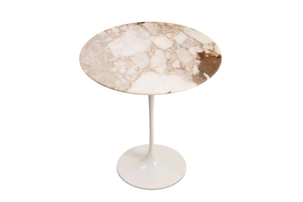 Eero Saarinen, For Knoll International. Round “tulip” Side Table. Circa 1950 Ls6753608