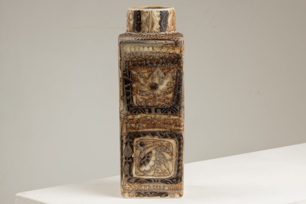 Royal Copenhagen. Small Earthenware Vase With Ethnic Decoration. Circa 1970. Ls6779157-photo-2