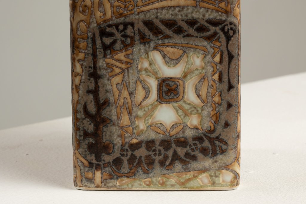 Royal Copenhagen. Small Earthenware Vase With Ethnic Decoration. Circa 1970. Ls6779157-photo-4