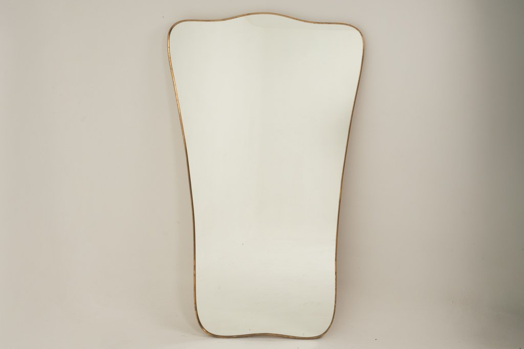 Miroir de forme chapeau de gendarme, dans le style de Gio Ponti. LS6777B981/1L-photo-3