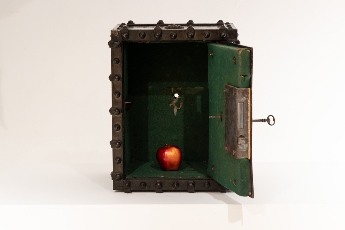 Bauche. Antique Small Metal Travel Safe. Napoleon III Period. Ls6788558-photo-1