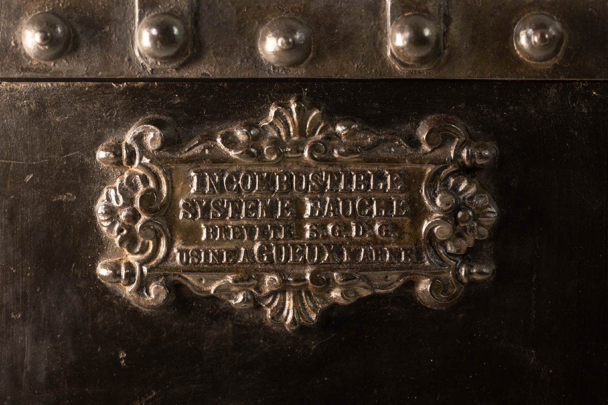 Bauche. Antique Small Metal Travel Safe. Napoleon III Period. Ls6788558-photo-2