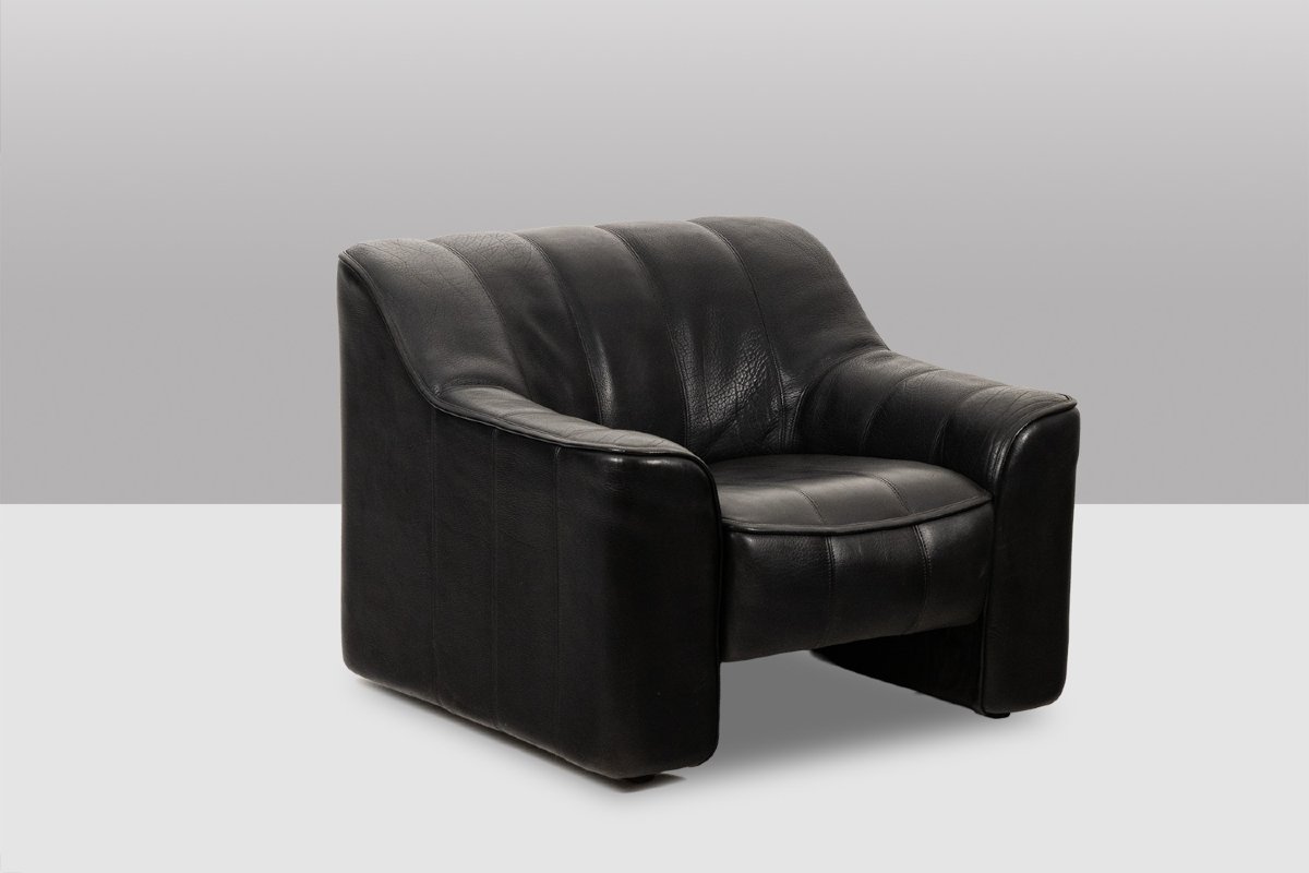 De Sede. Armchair And Ottoman In Black Leather. 1970s Ls48011351b-photo-3