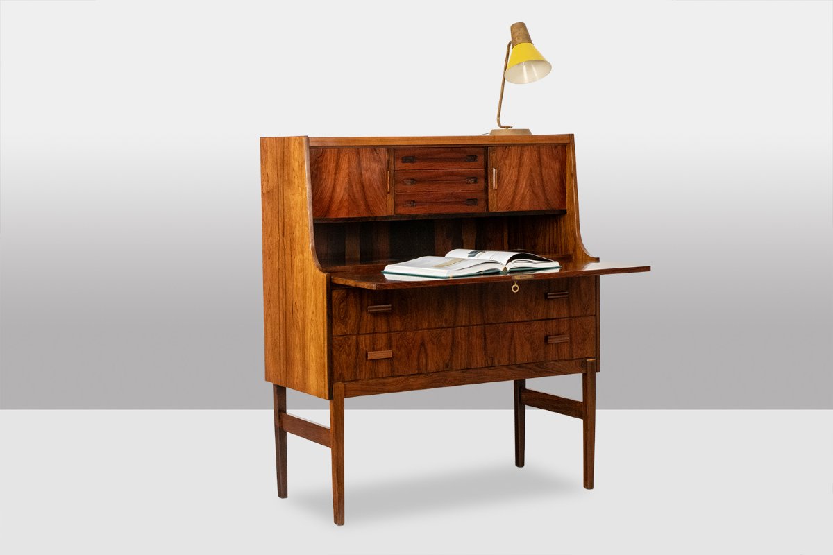 Commode en palissandre à 2 tiroirs, formant secrétaire. Années 1970. LS6792619-photo-4
