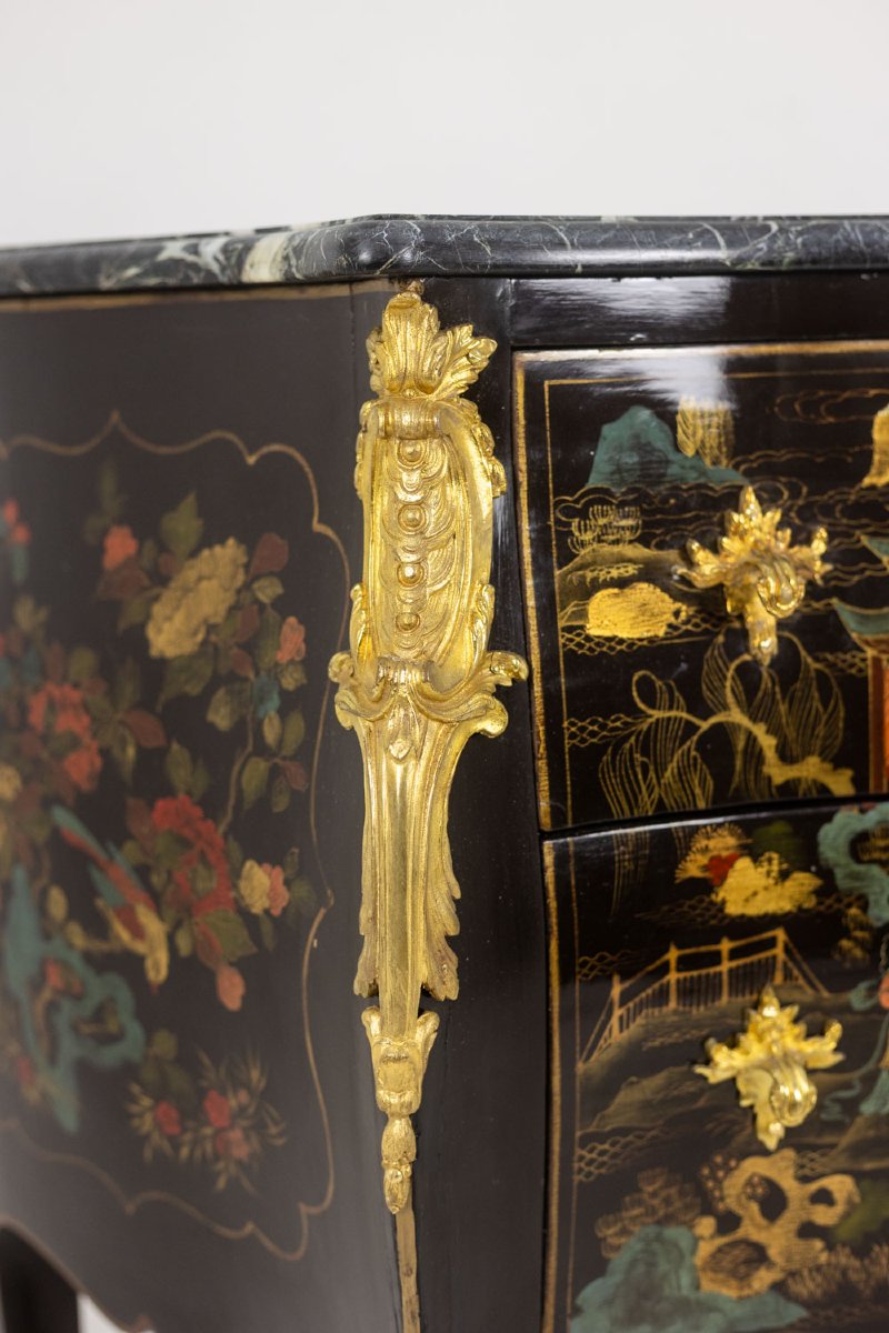 Commode sauteuse de style Louis XV en laque. Années 1950. LS68371209U-photo-8