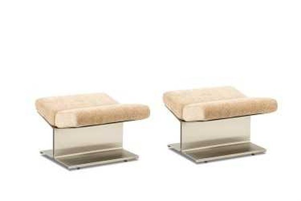 Paul Geoffroy pour Uginox. Paire de tabourets en acier brossé. Vers 1970. LS67712006