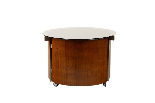 Eugenio Gerli, pour Tecno. Table basse ronde avec bar intégré. Vers 1960. LS68411089
