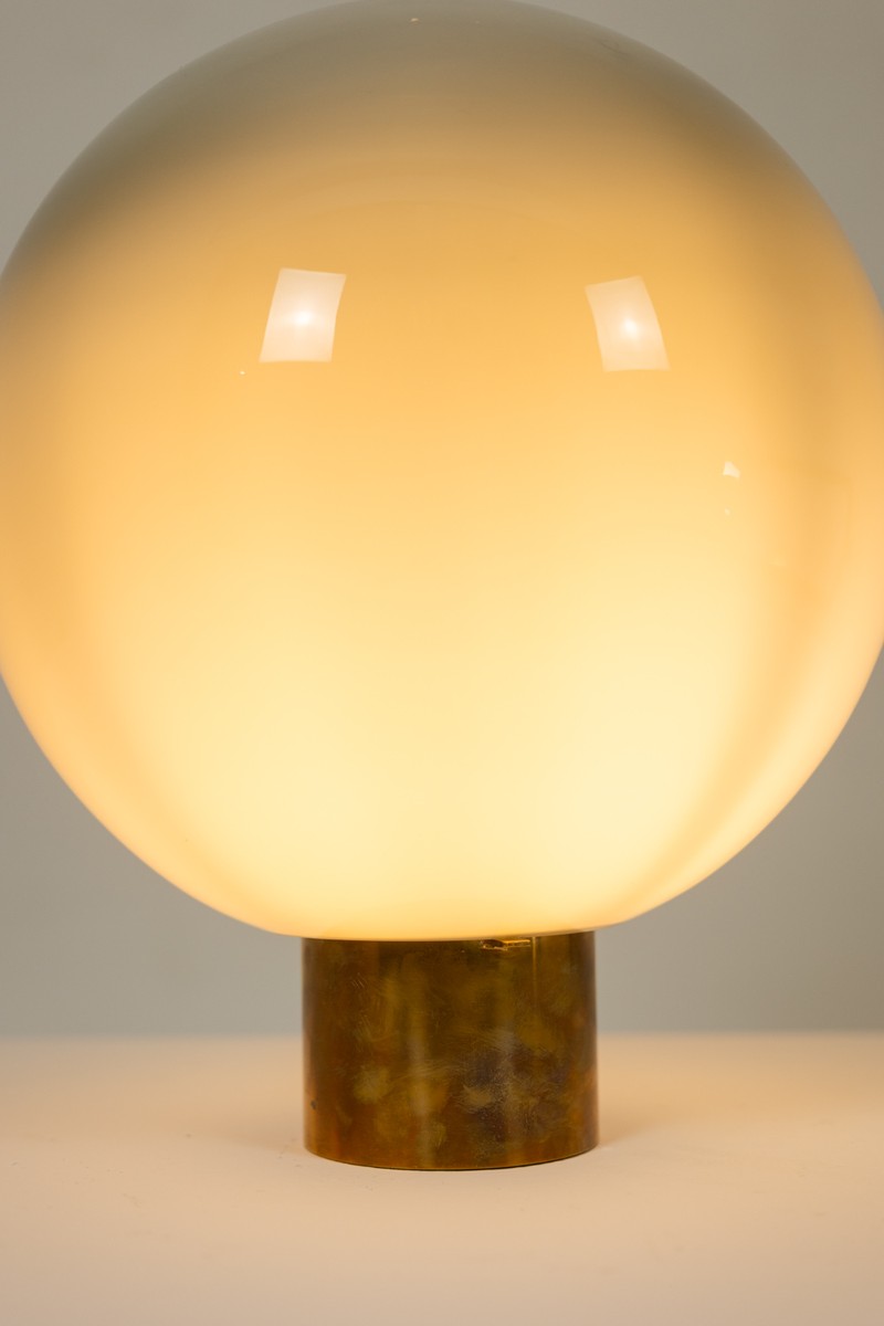 Globe Lamp In Opalescent Glass And Patinated Bronze. Contemporary. Ls6843457-photo-1