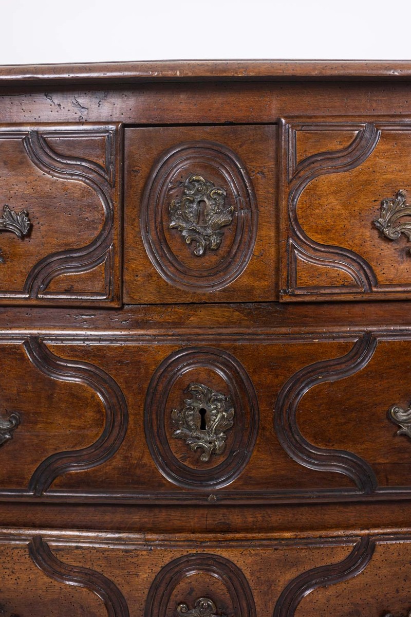Commode parisienne à 5 tiroirs, en noyer massif, d’époque Louis XIV.LS6901508-photo-4