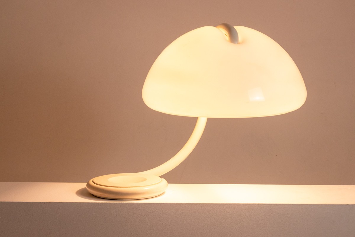 Elio Martinelli. “serpente” Table Lamp In White. 1960s–70s.ls6945709-photo-4