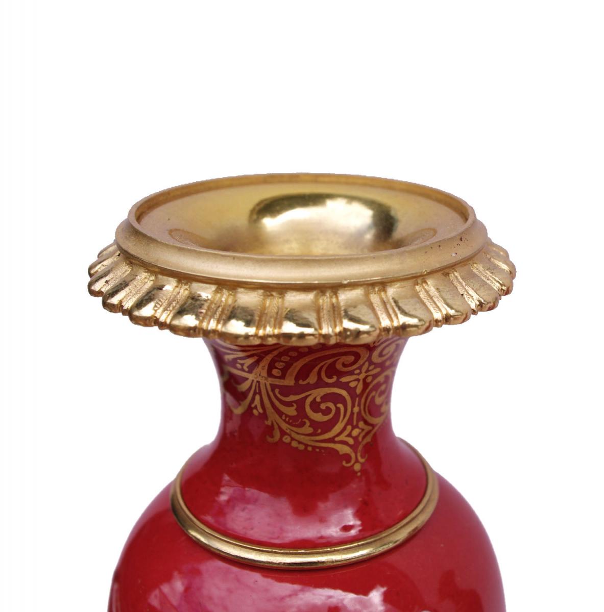 Paire de petits vases en porcelaine rouge et bronze doré, circa 1900 - LS2480331-photo-3