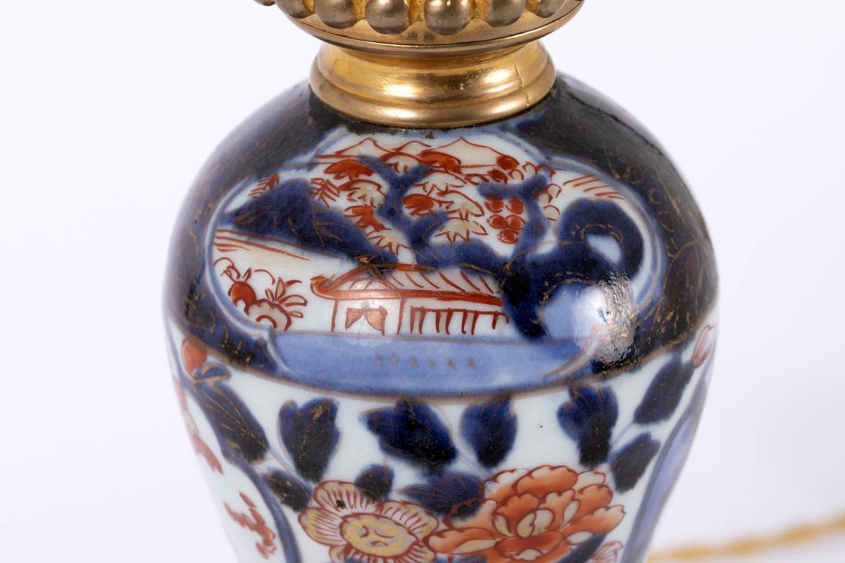 Paire de lampes en porcelaine à décor Imari, fin XIXème siècle - LS3920701-photo-3