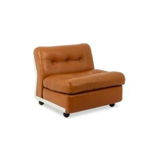 Mario Bellini, pour B&B  Fauteuil chauffeuse Amanta en cuir. Vers 1970 LS6322433