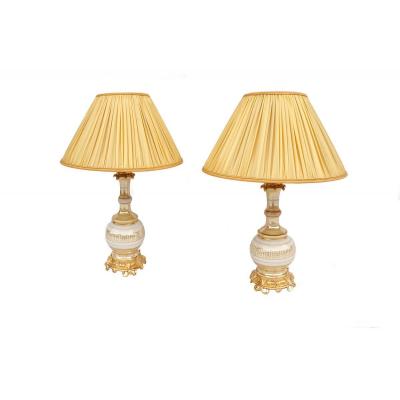 Pair Of Lamps In Cream And Gold Iridiscent Porcelain, 19th Century - Ls3351771
