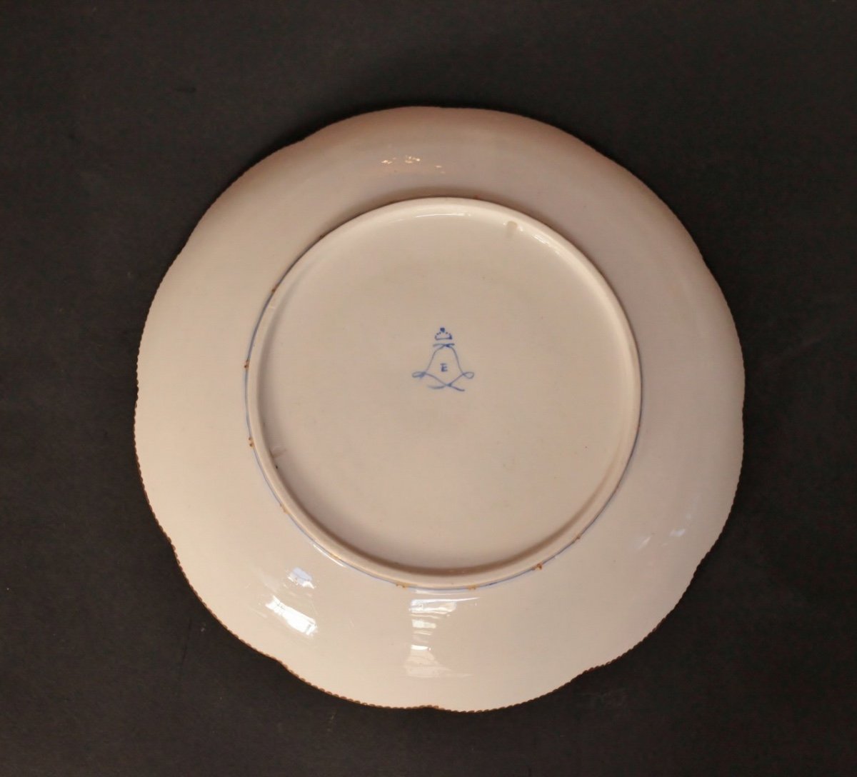 Écuelle ronde en porcelaine tendre de Sèvres à décor en camaïeu bleu, XVIIIe siècle.-photo-2