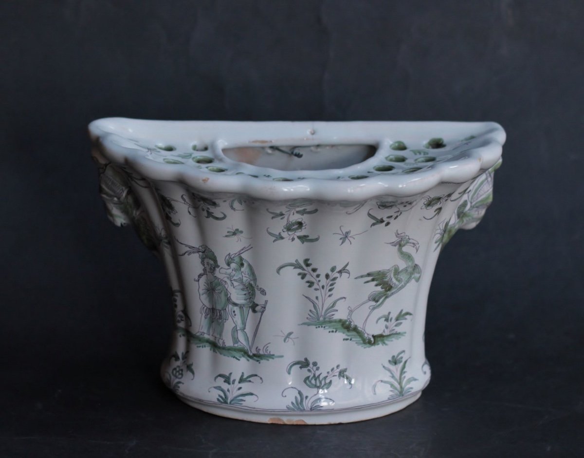 Moustiers Faience Flowerpot Decorated With Grotesques, 18th Century-photo-2