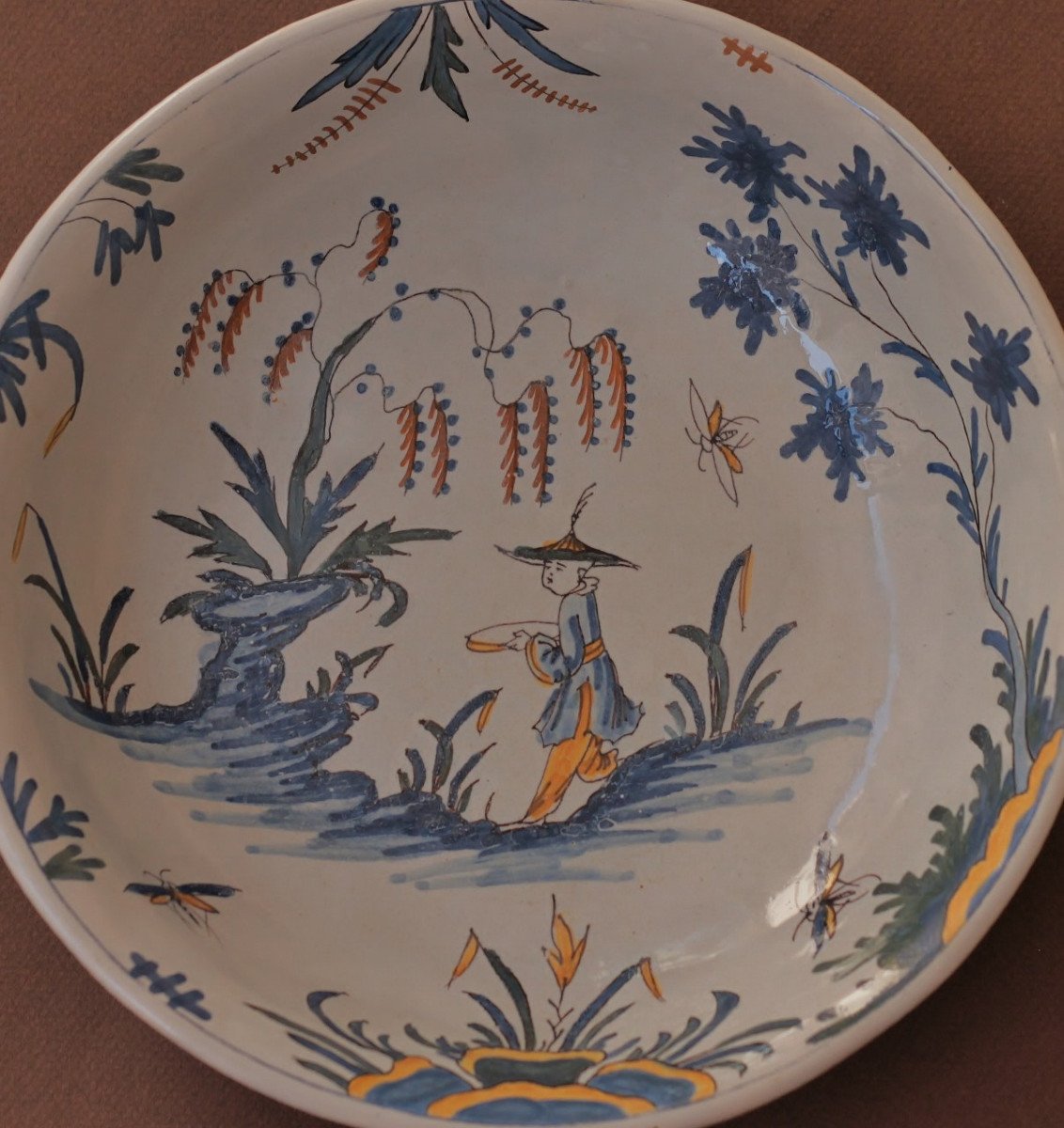 Moulins Bowl In Faience Depecting A Chinese With Tree, Insects And Foliage. 18th Century.-photo-3