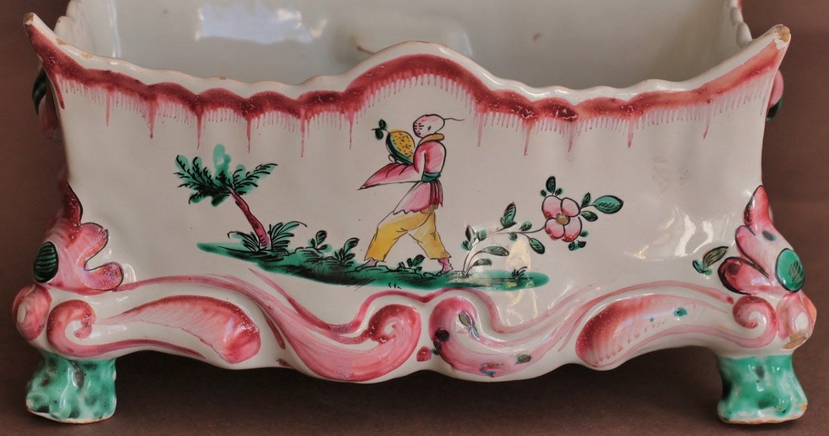 Bouquetiere In Earthenware From La Rochelle With Chinese Decor, 18th Century.-photo-3