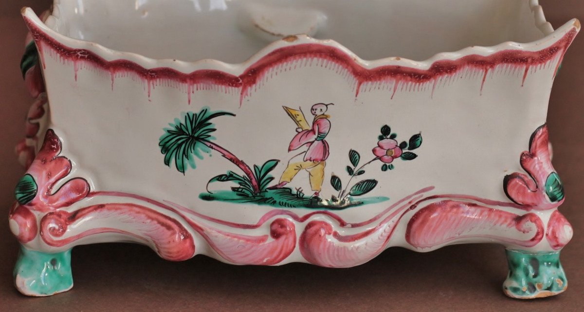 Bouquetiere In Earthenware From La Rochelle With Chinese Decor, 18th Century.-photo-4