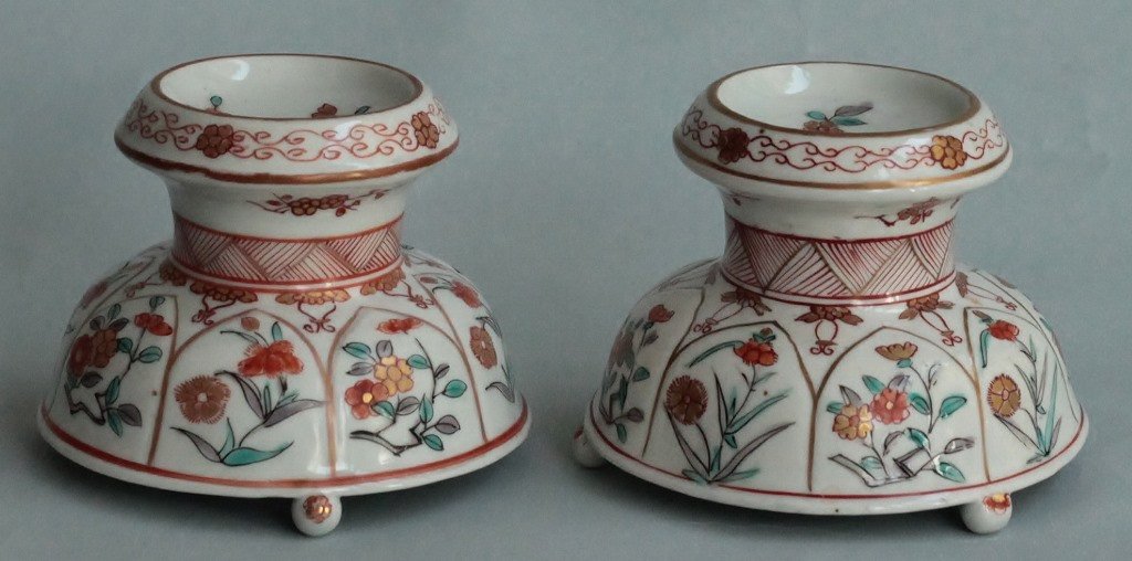 Pair Of Japanese Porcelain Salt Cellars With Kakiemon Decor, Circa 1700-1720.-photo-4