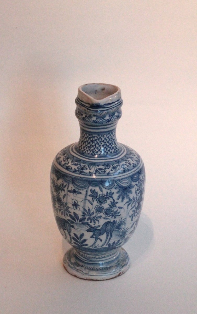 Small Earthenware Pitcher From Haarlem Or Delft With A Rotating Blue Decoration. Circa 1630-1650.-photo-2