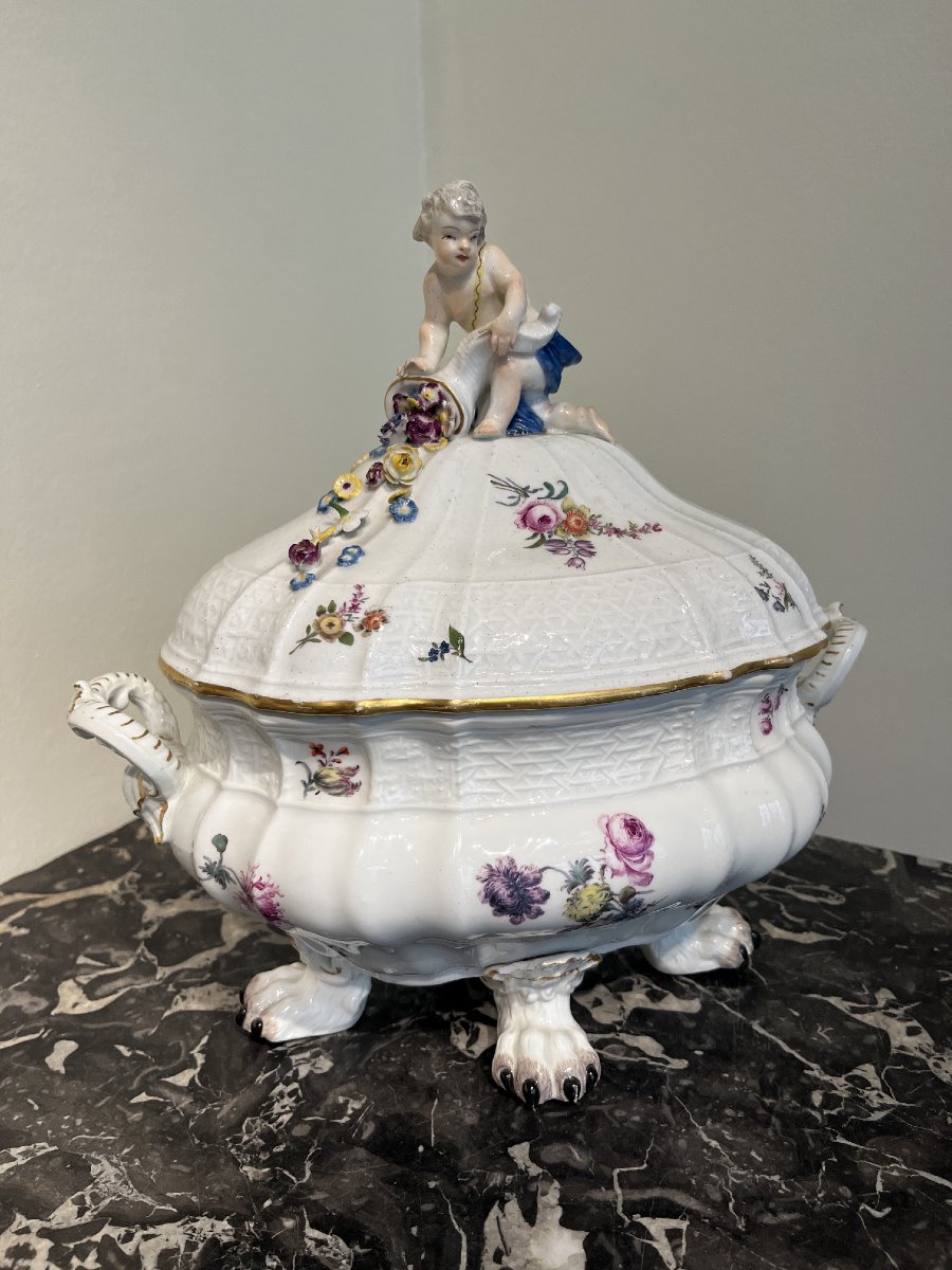 Meissen Porcelain Terrine (saxony, Germany), Mid-18th Century.-photo-2