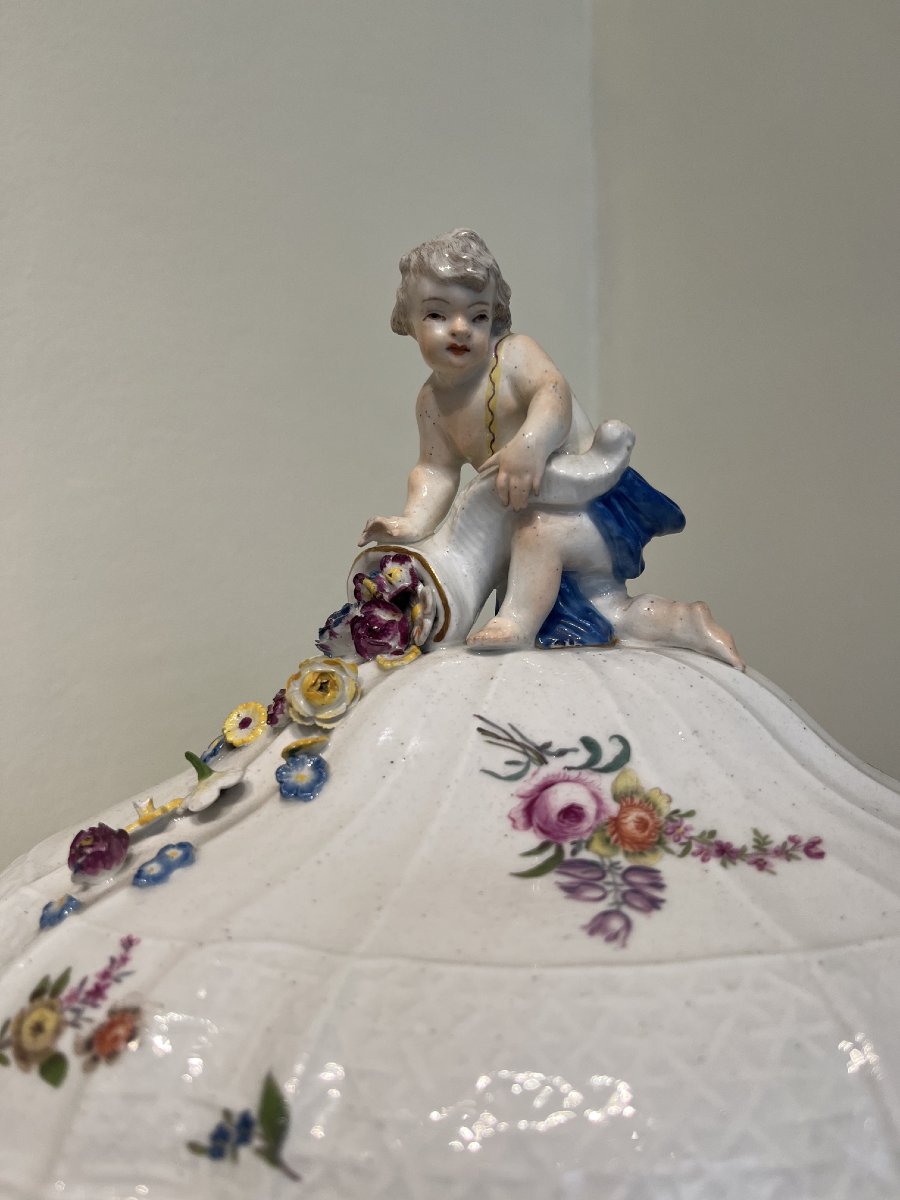 Meissen Porcelain Terrine (saxony, Germany), Mid-18th Century.-photo-3