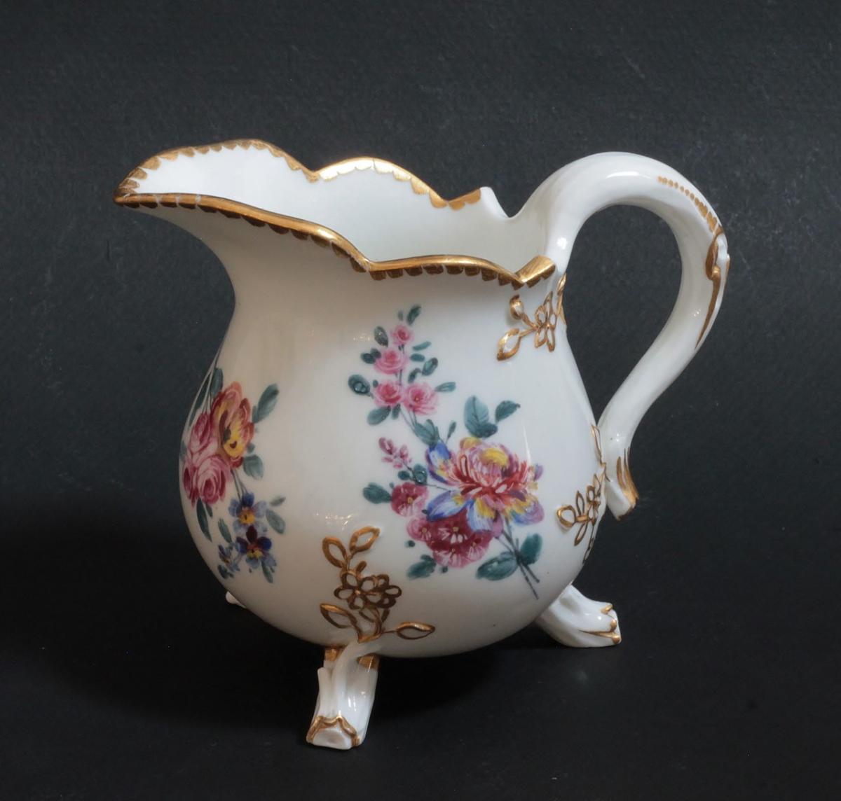 Milk Pot Tripode Porcelain Tender Sèvres, 18th S.