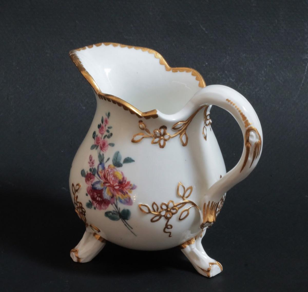 Milk Pot Tripode Porcelain Tender Sèvres, 18th S.-photo-3