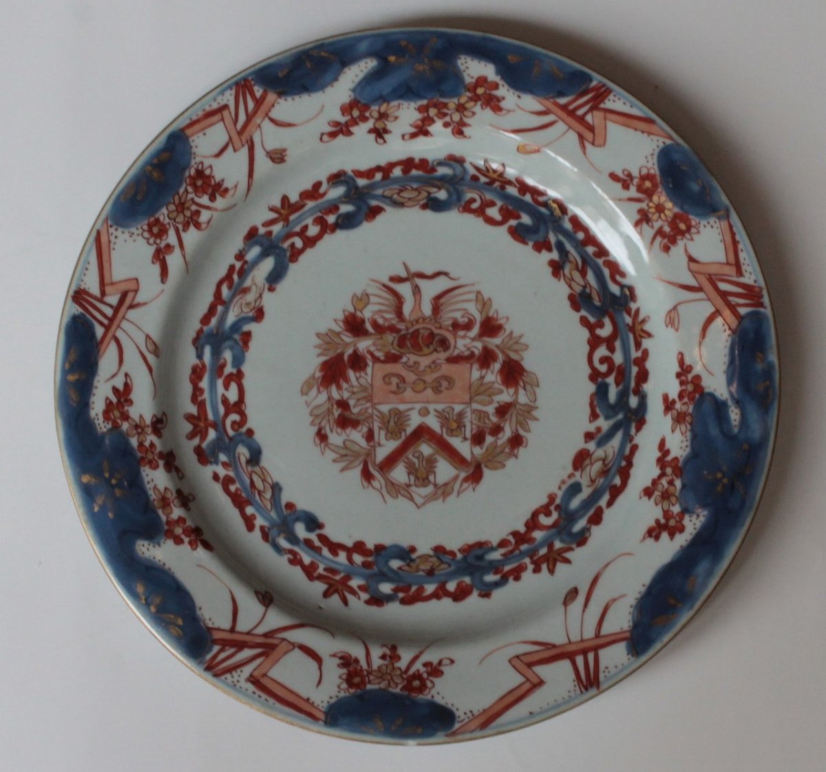 Chine, Assiette à Décor Imari.