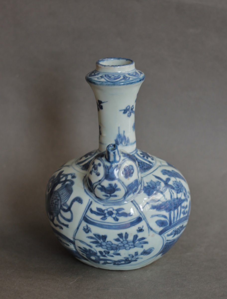 Chinese Porcelain Kendi-photo-3