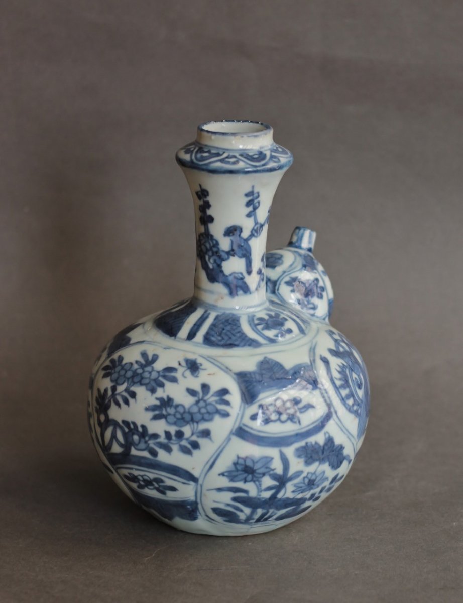 Chinese Porcelain Kendi-photo-4