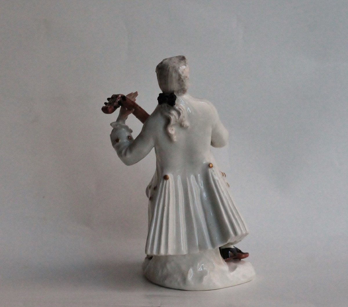 Statuette En Porcelaine De Meissen Représentant Un Joueur De Luth De -photo-3