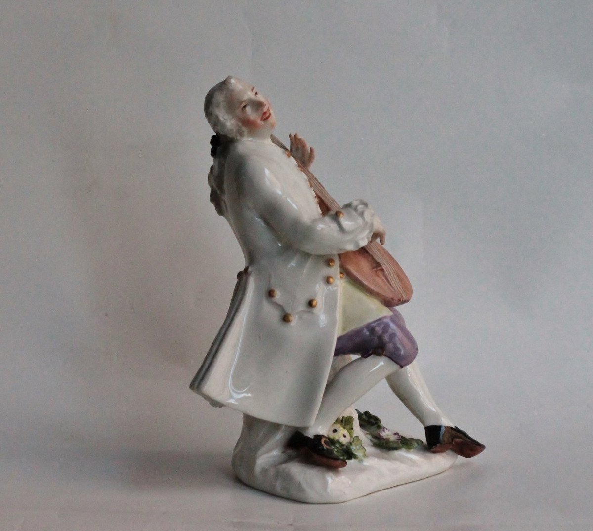 Statuette En Porcelaine De Meissen Représentant Un Joueur De Luth De -photo-3